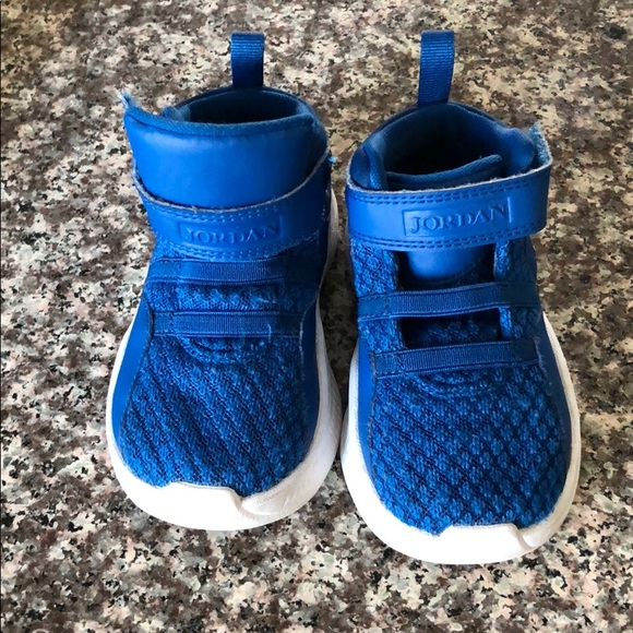 toddler blue jordans